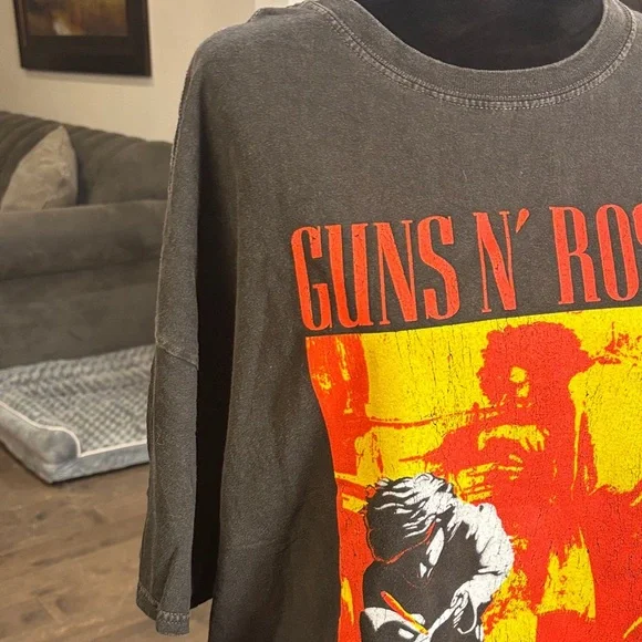 Guns N' Roses Graphic T-Shirt - Black - Picture 4 of 6